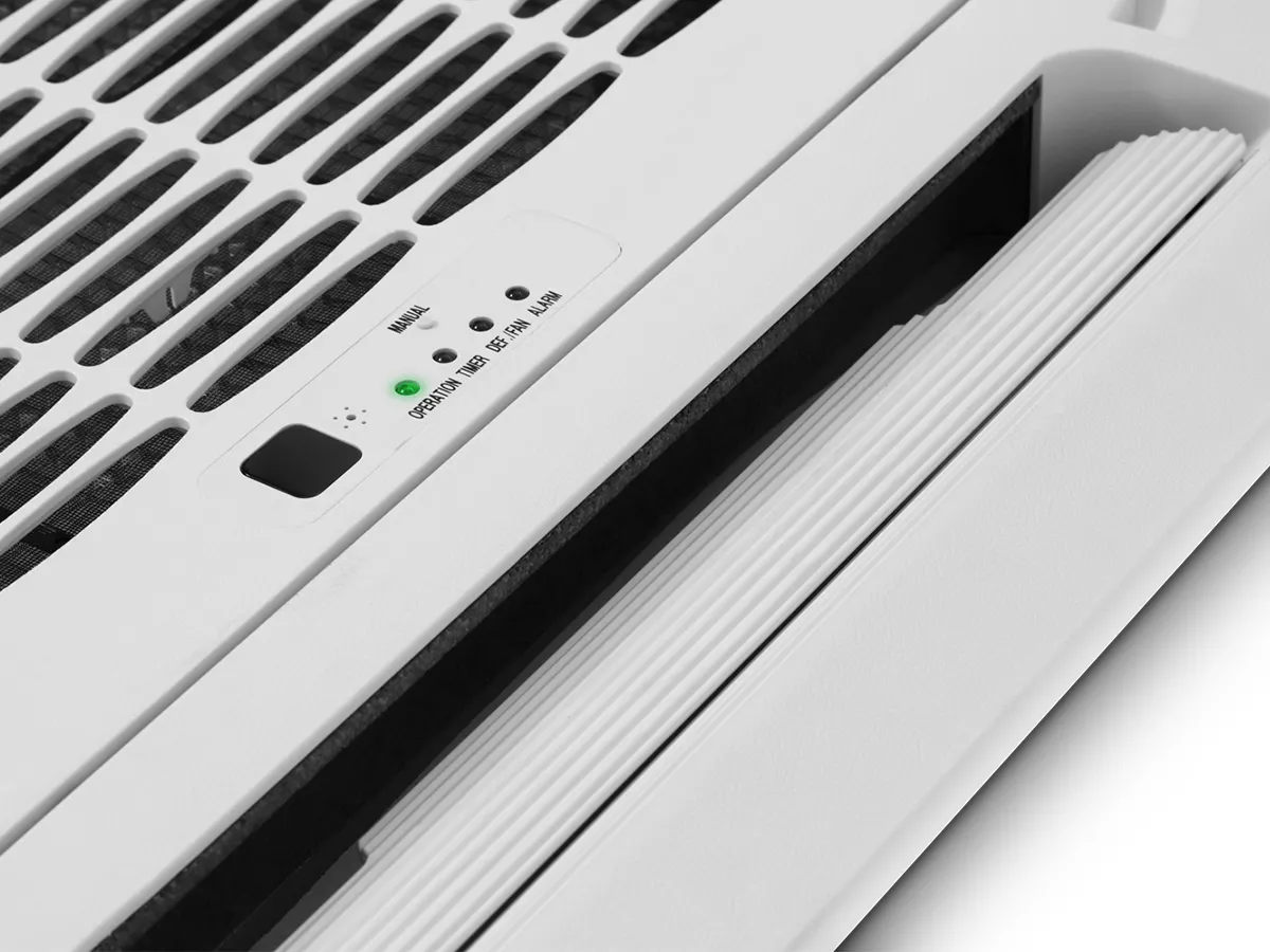 Unitate interioara a aparatului de aer conditionat tip caseta INVENTOR, aproape