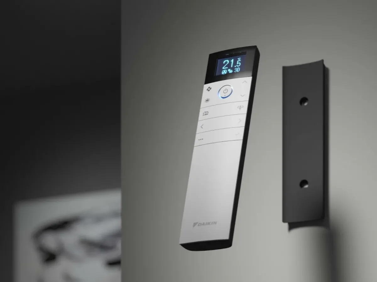 Telecomanda DAIKIN Inverter R32 EMURA FTXJ25AB+RXJ25AR32 A+++ (negru)