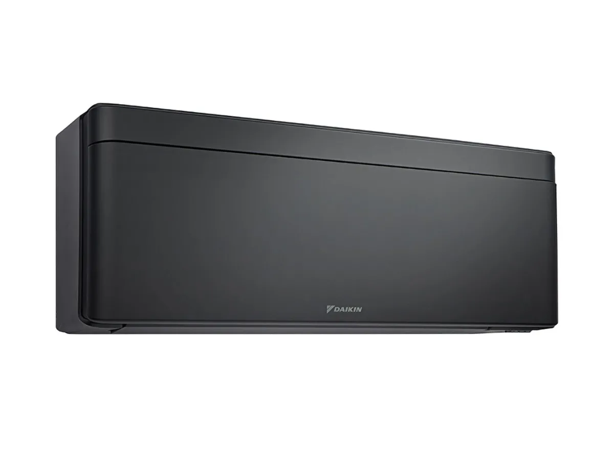 Poza bloc interior DAIKIN Inverter R32 STYLISH FTXA25BB+RXA25A black matt A+++, din partea stinga