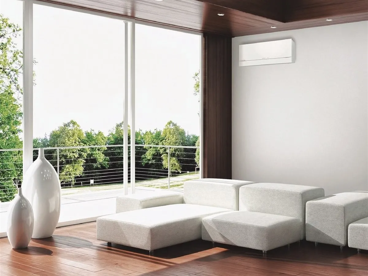 Recuperator Mitsubishi Electric LOSSNAY VL-100EU5-E, in camera